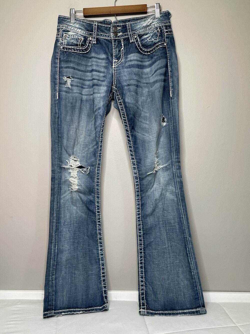 Vigoss The Dublin Boot Cut Jeans Women’s 7 x 38 Distressed Stretch Denim